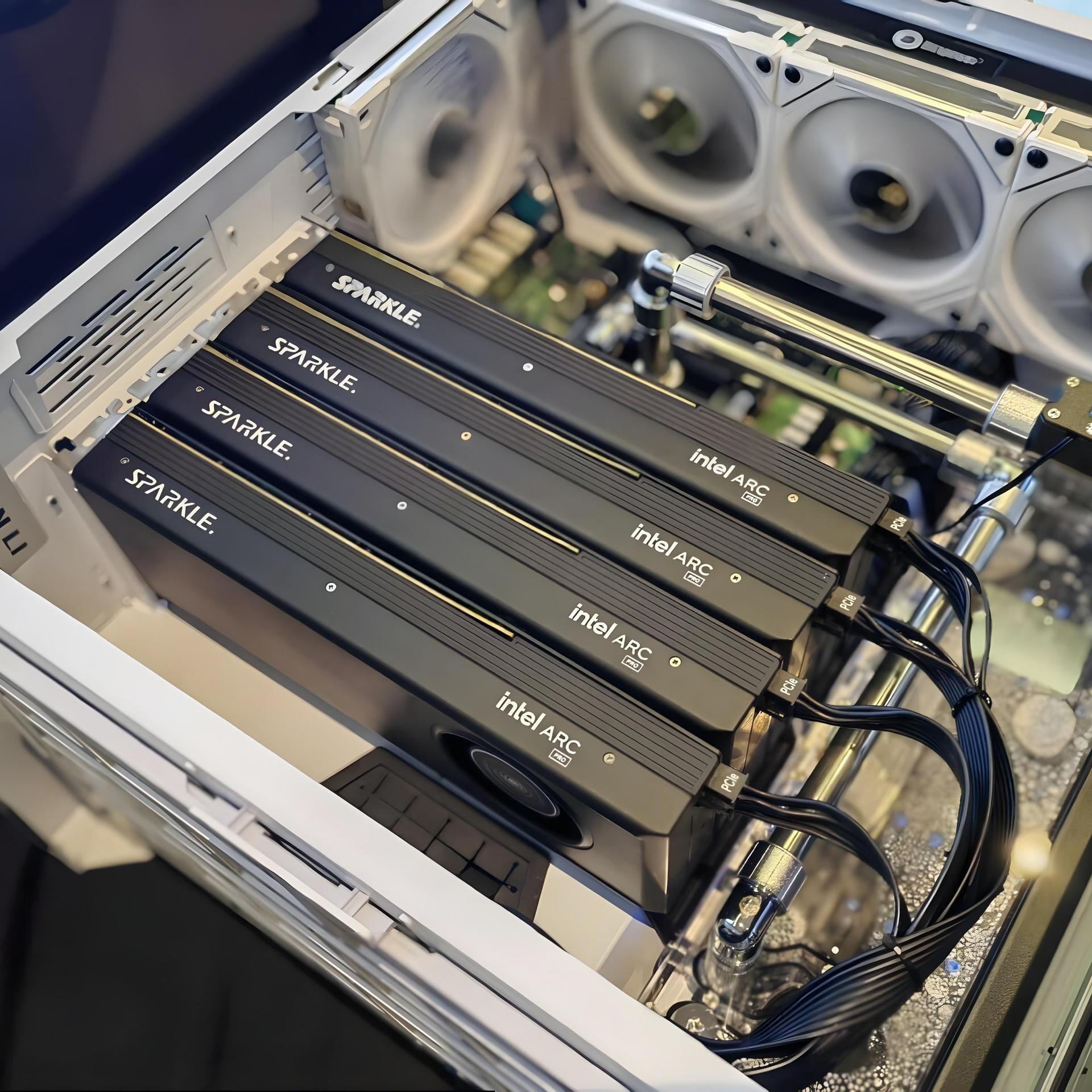 Intel trình làng GPU Arc Pro B50 và B60 tại Computex 2025: Tối ưu cho AI và máy trạm chuyên nghiệp
