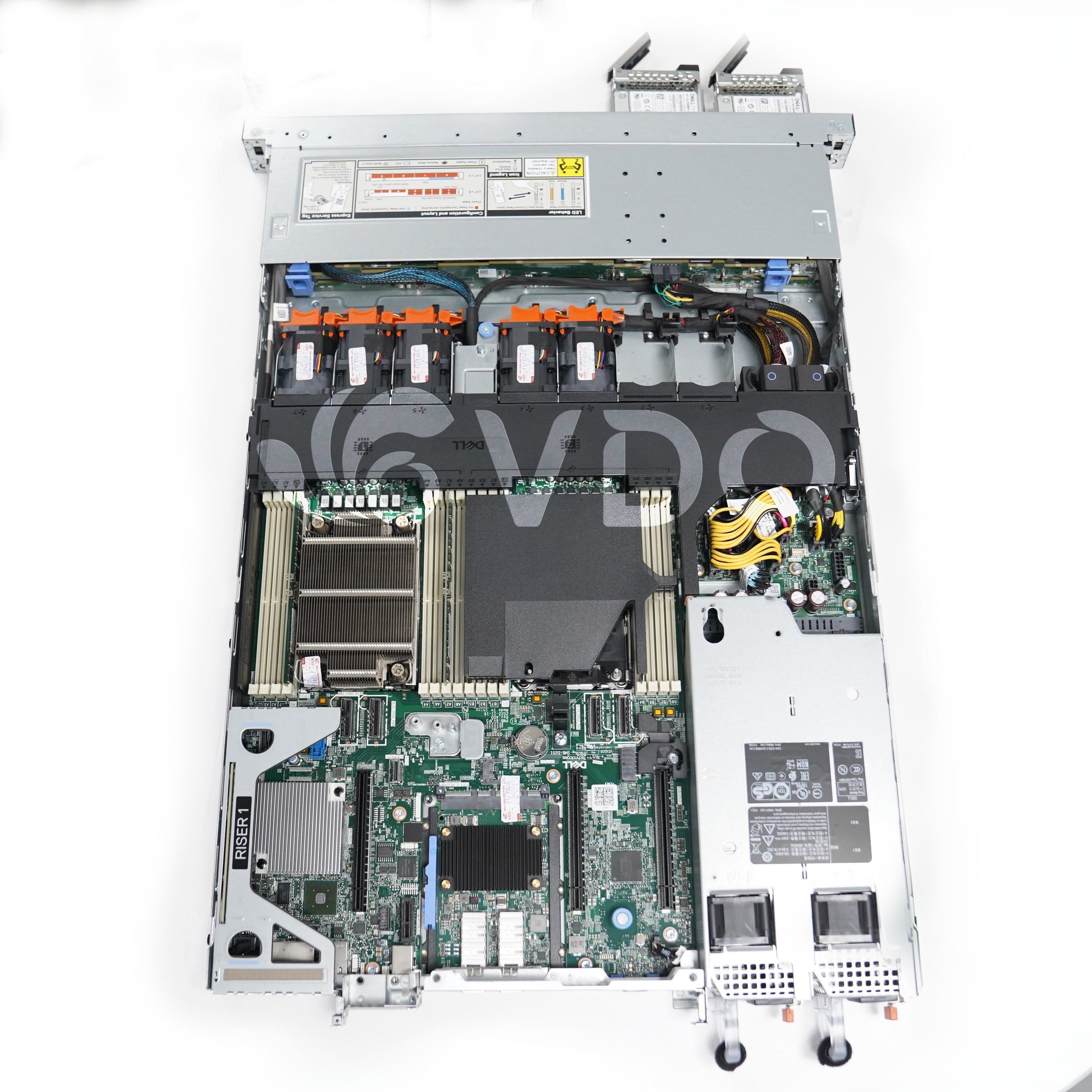 Dell PowerEdge R660xs - Thiết kế tối ưu cho trung tâm dữ liệu