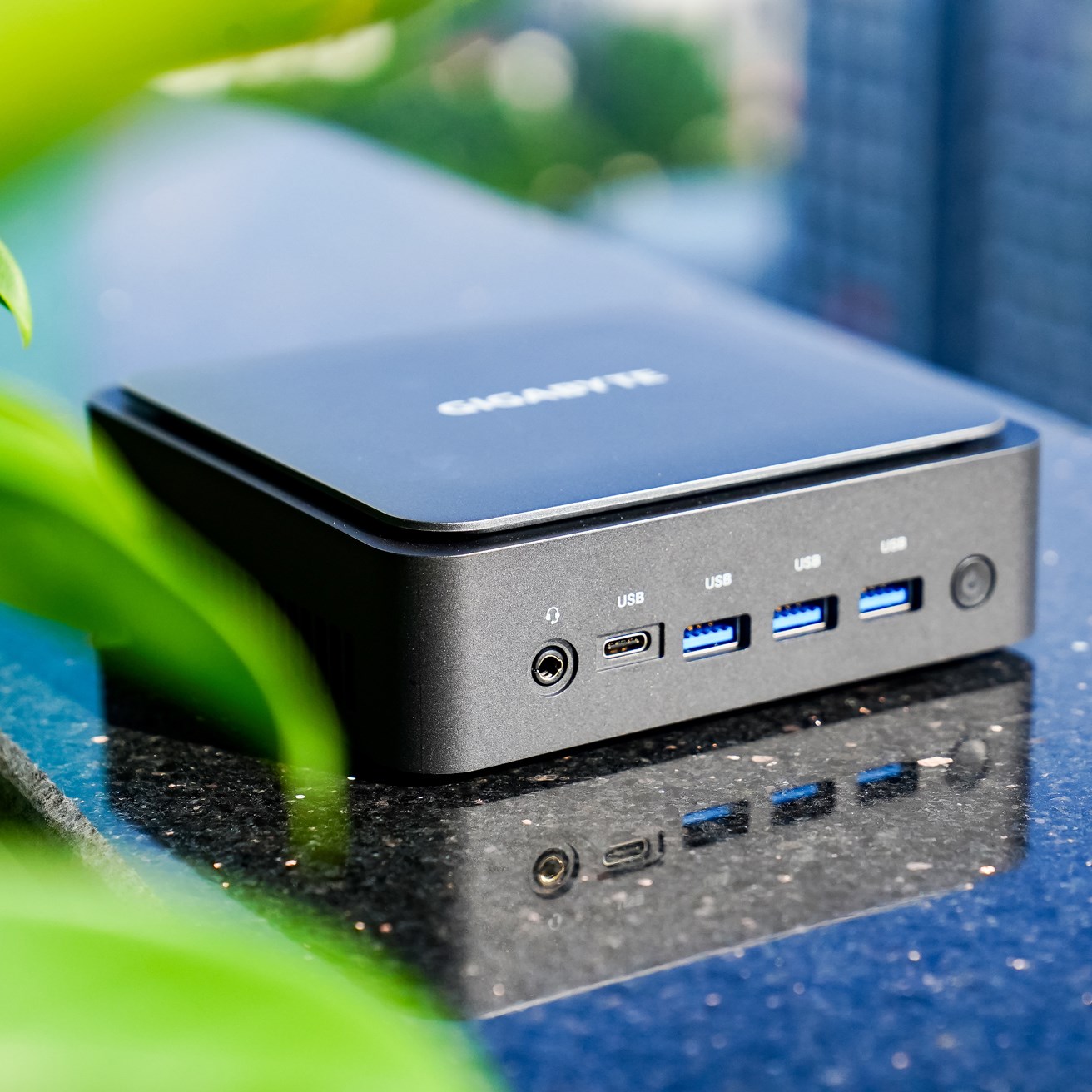 GIGABYTE BRIX - Mini PC nhỏ gọn, mạnh mẽ và linh hoạt cho mọi nhu cầu