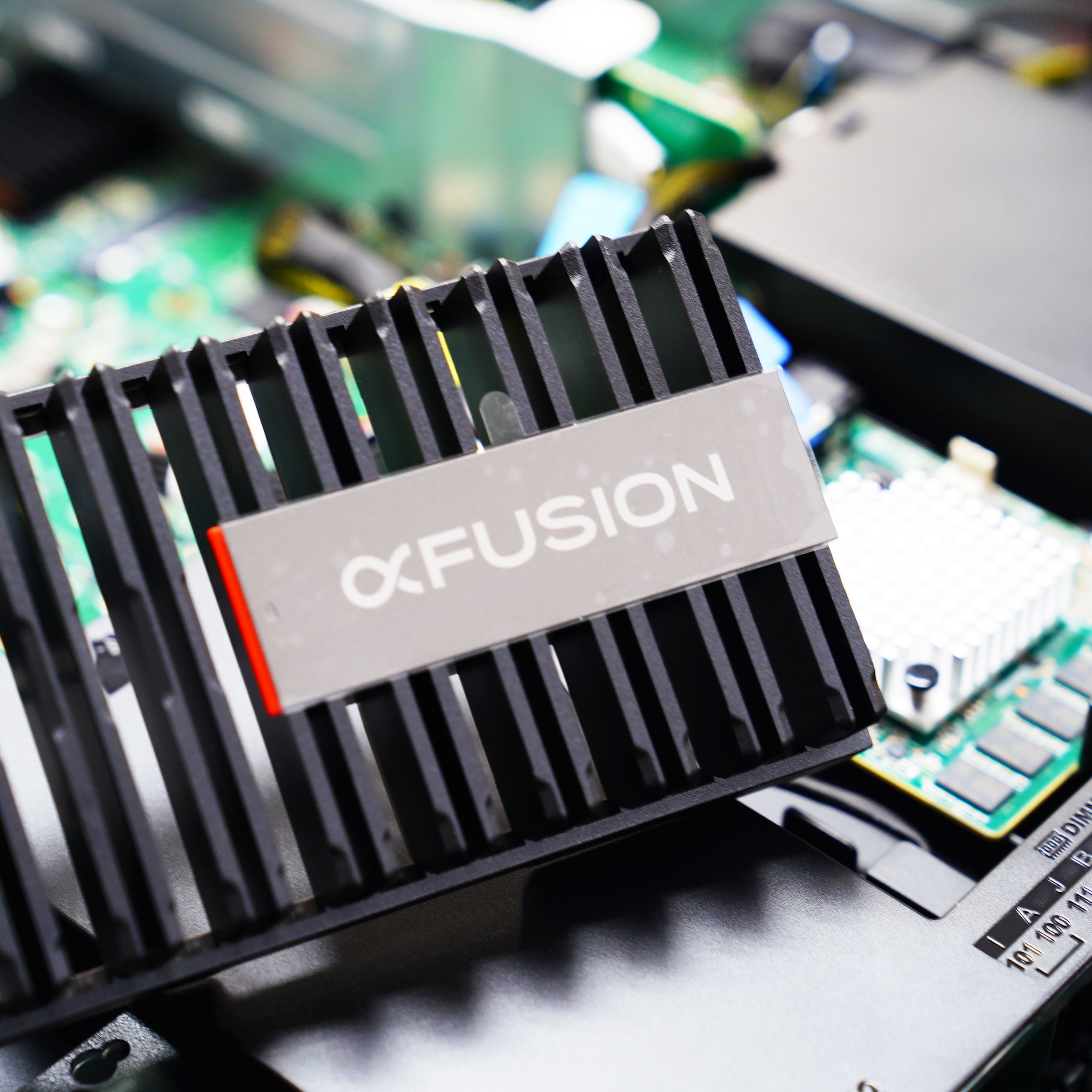xFusion FusionServer 2288H V7: Nền tảng máy chủ 2U cho hạ tầng hiệu năng cao và vận hành bền vững