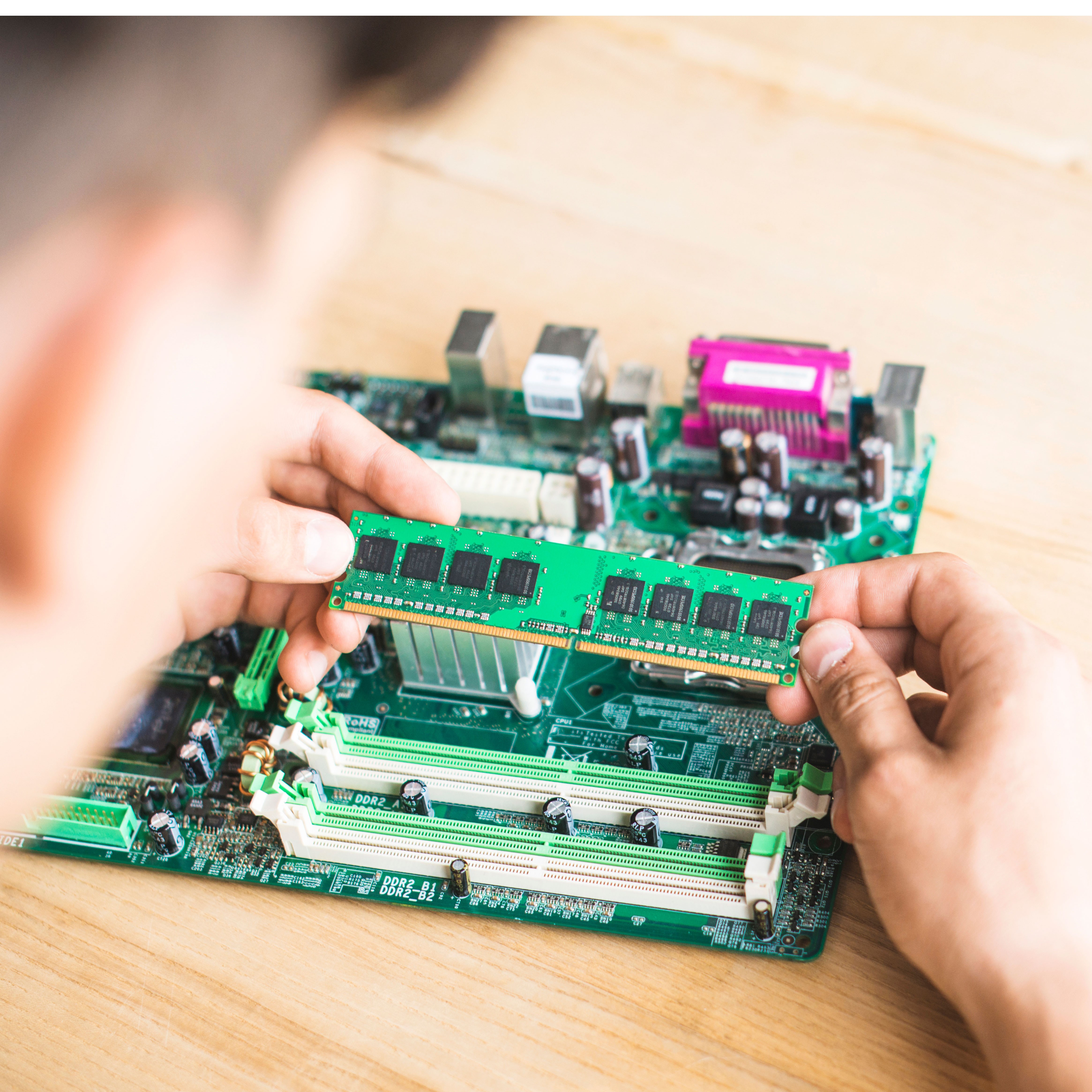 AI hút trọn chip nhớ, thiết bị công nghệ phổ thông chịu áp lực nặng nề